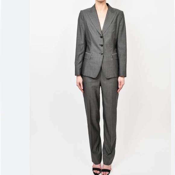 MaxMara Gray Wool & Silk Pantsuit Sz. 36 (US2) - Picture 2 of 16